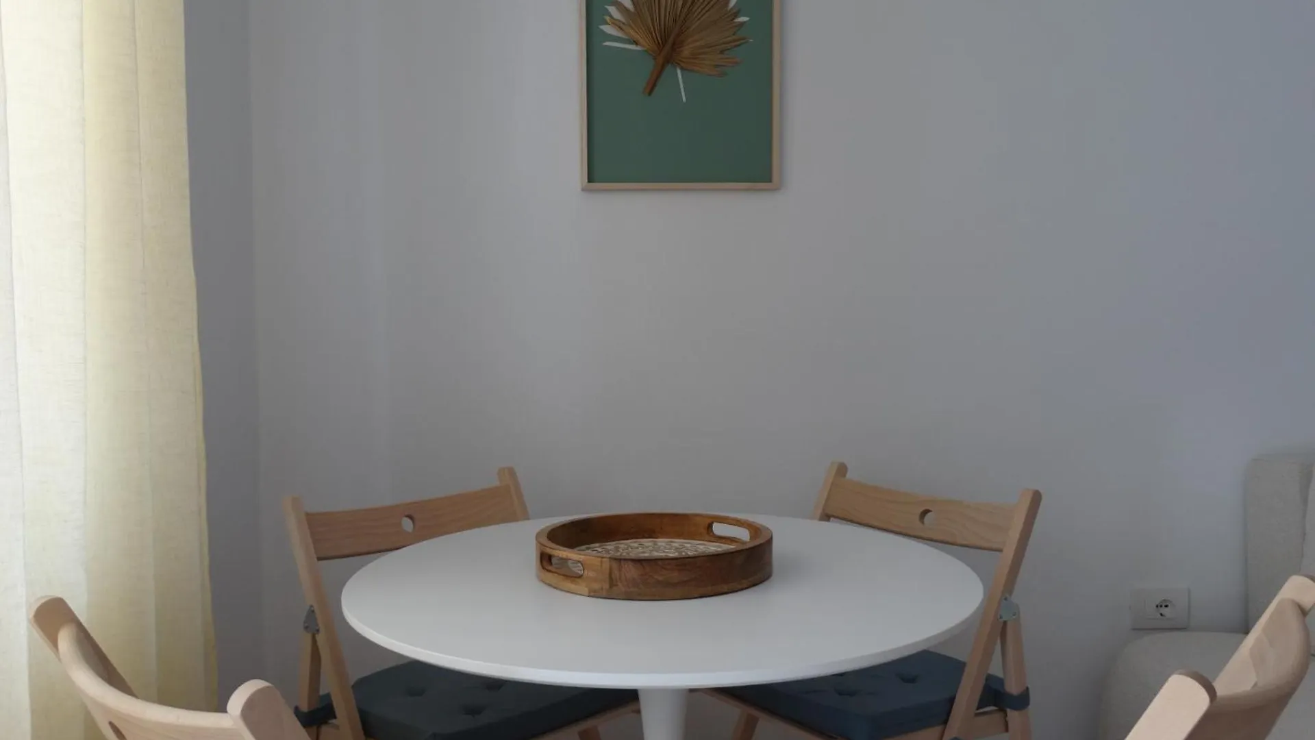 Tana'S Comfort Himara
