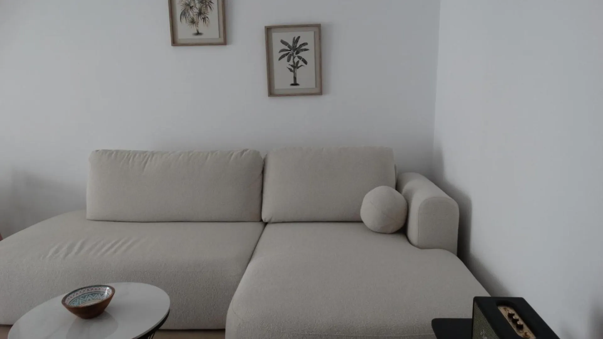 Tana'S Comfort Himara 0*,